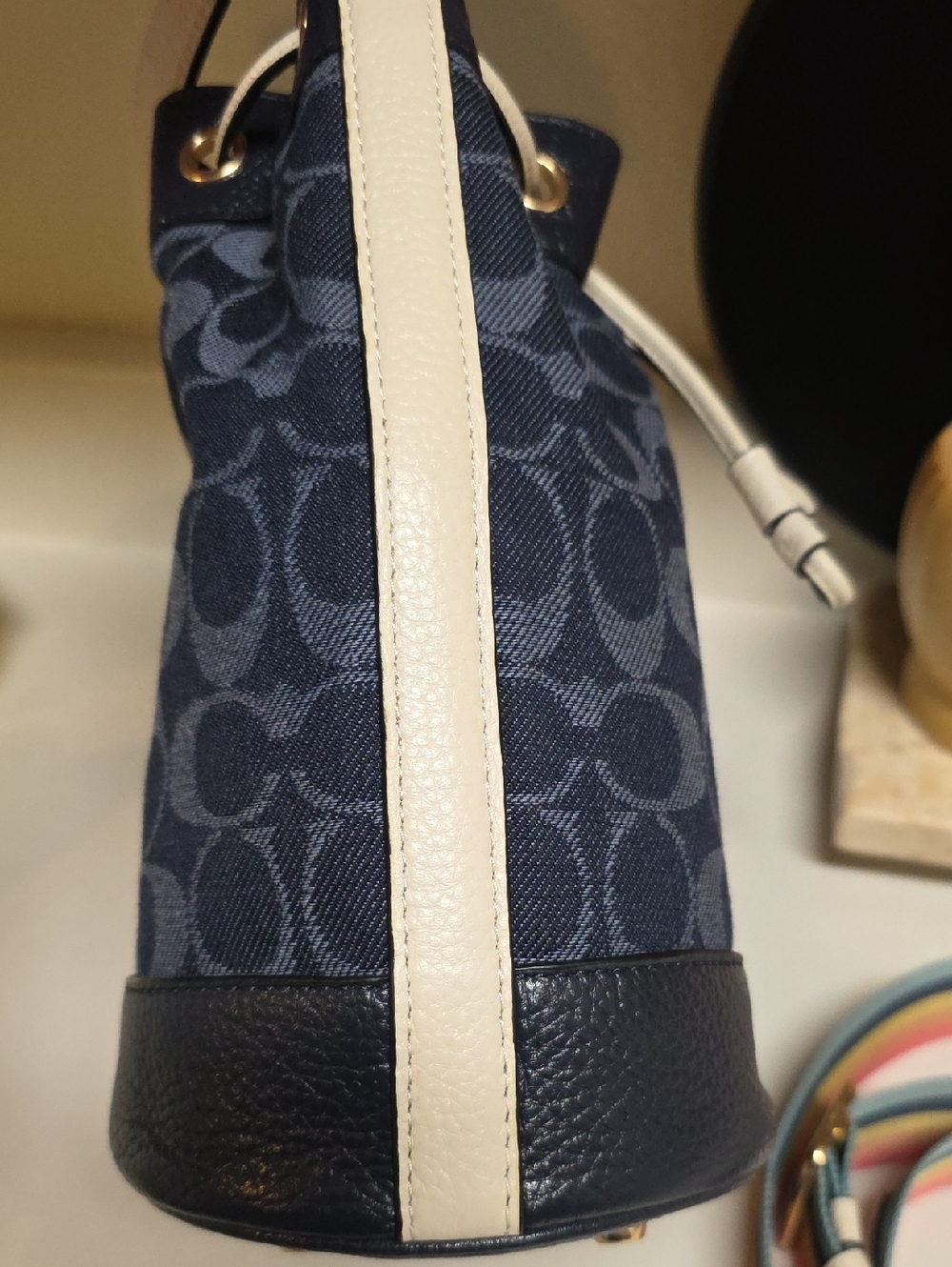 Coach Dempsey Drawstring Bucket Bag in signature denim with Wallet . - Picture 14 of 15